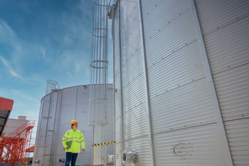 Global EPC team using live completions data to confirm system readiness on a greenfield capital project
